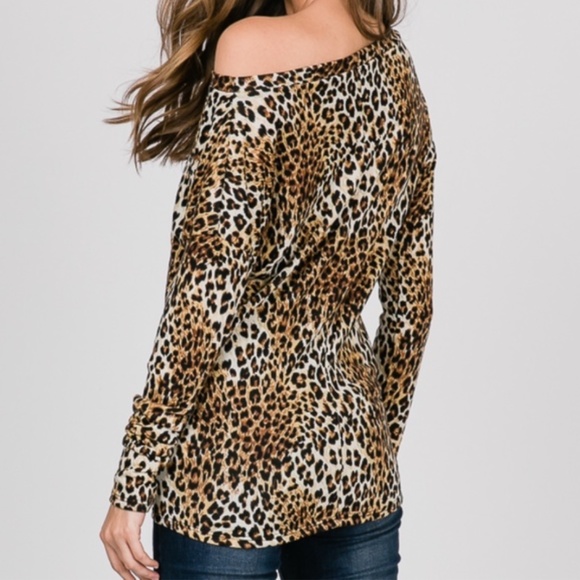 Leopard Print Knot Sweater Top - Picture 7 of 9